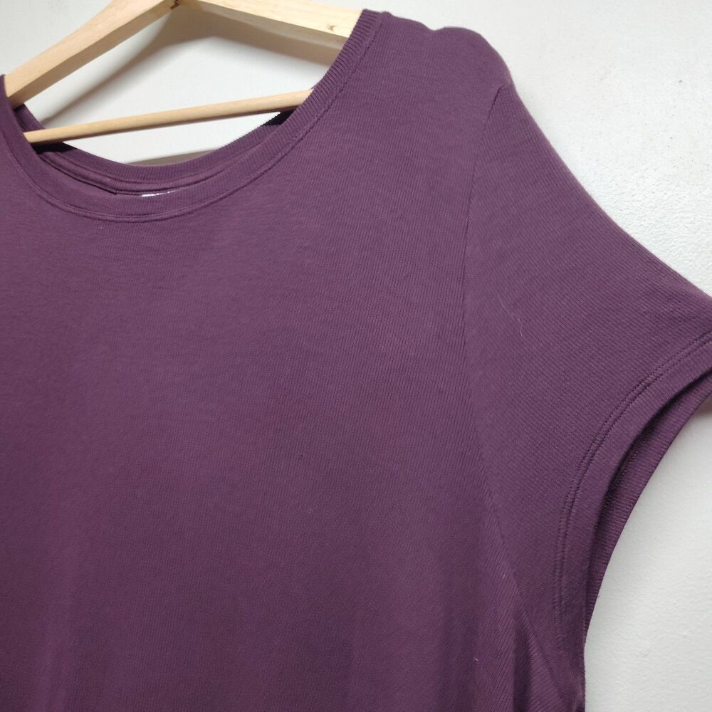Athleta 2 Shirts Bundle Women Size XL Black Maroon Short Sleeve Stretch Active - Picture 12 of 16